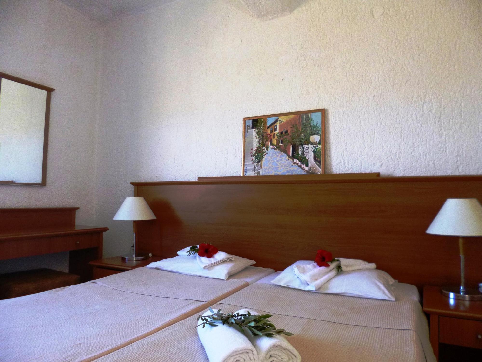 Elounda Olive Garden Apts & Studios Exterior foto
